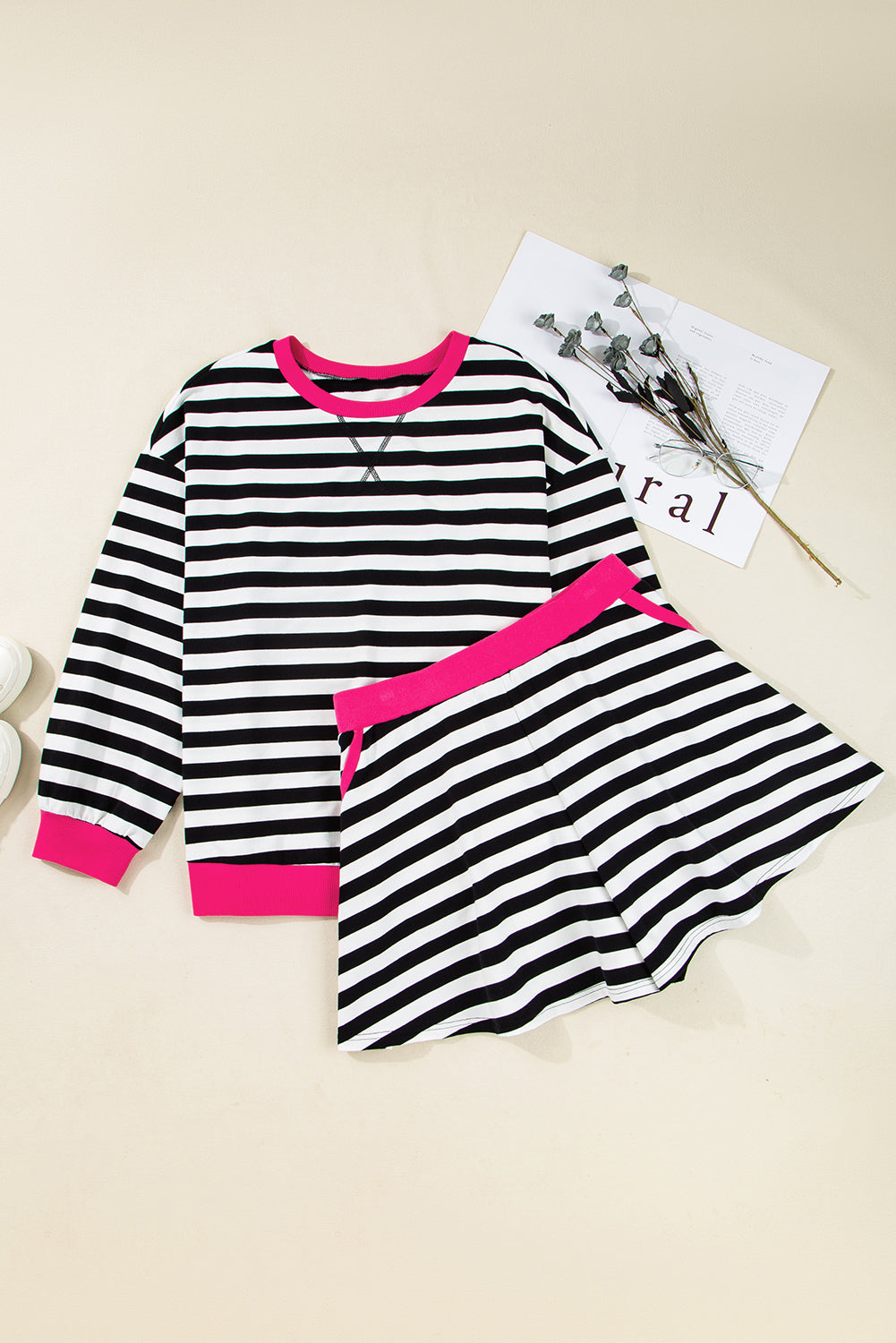 Black Stripe Contrast Edge Pullover and Shorts Plus Size Set