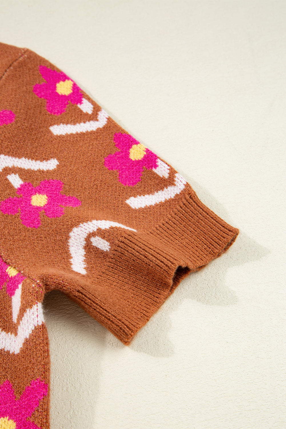 Brown Floral Pattern Short Puff Sleeve Sweater