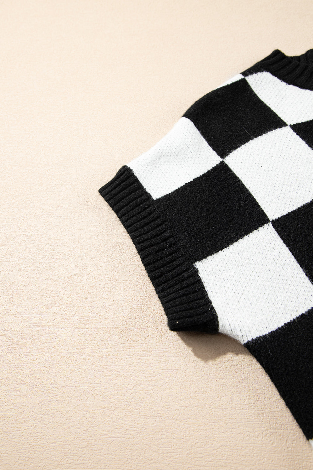 Black Colorblock Plaid Knit Vest