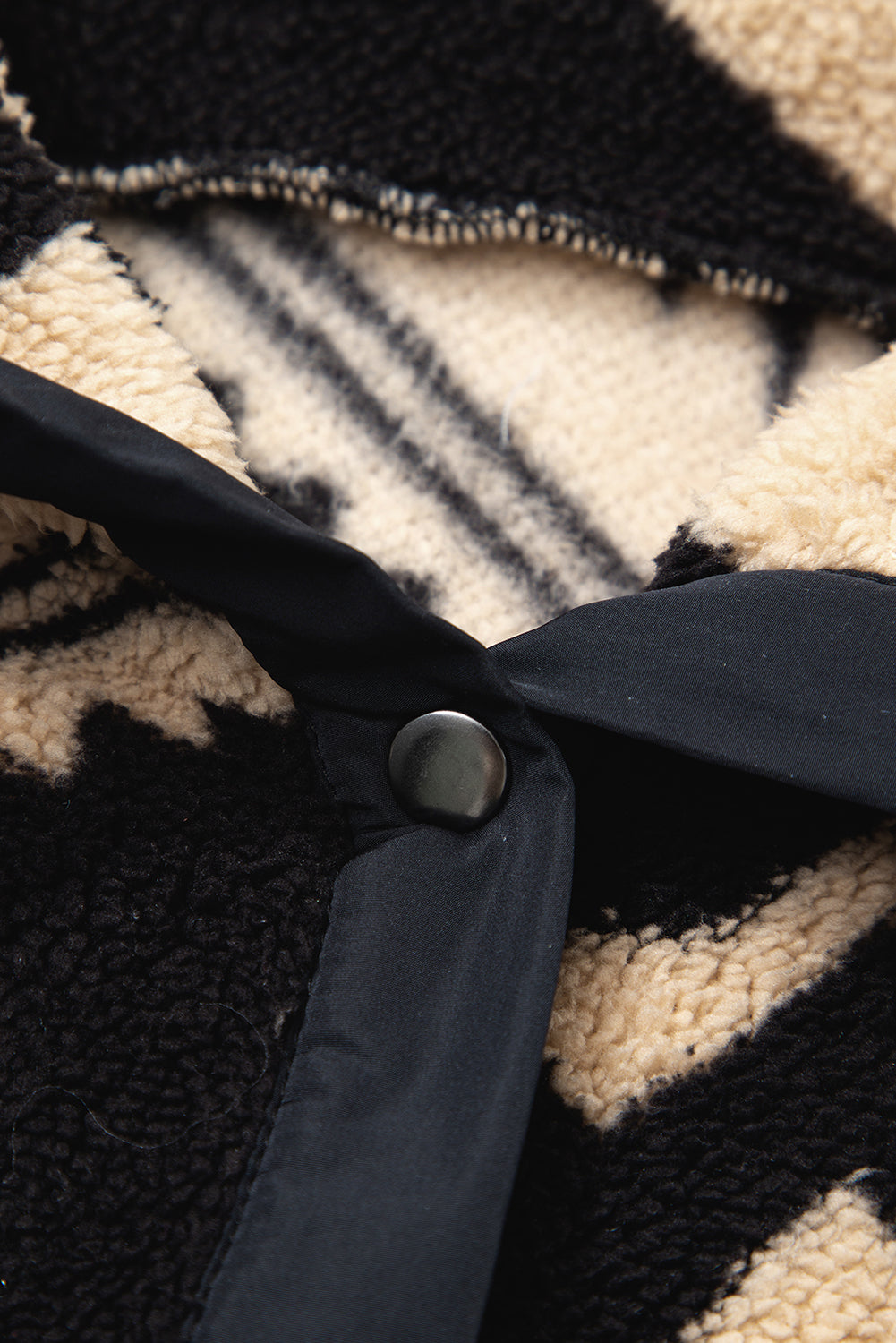 Black Vintage Geometric Half Zip Plush Sweatshirt