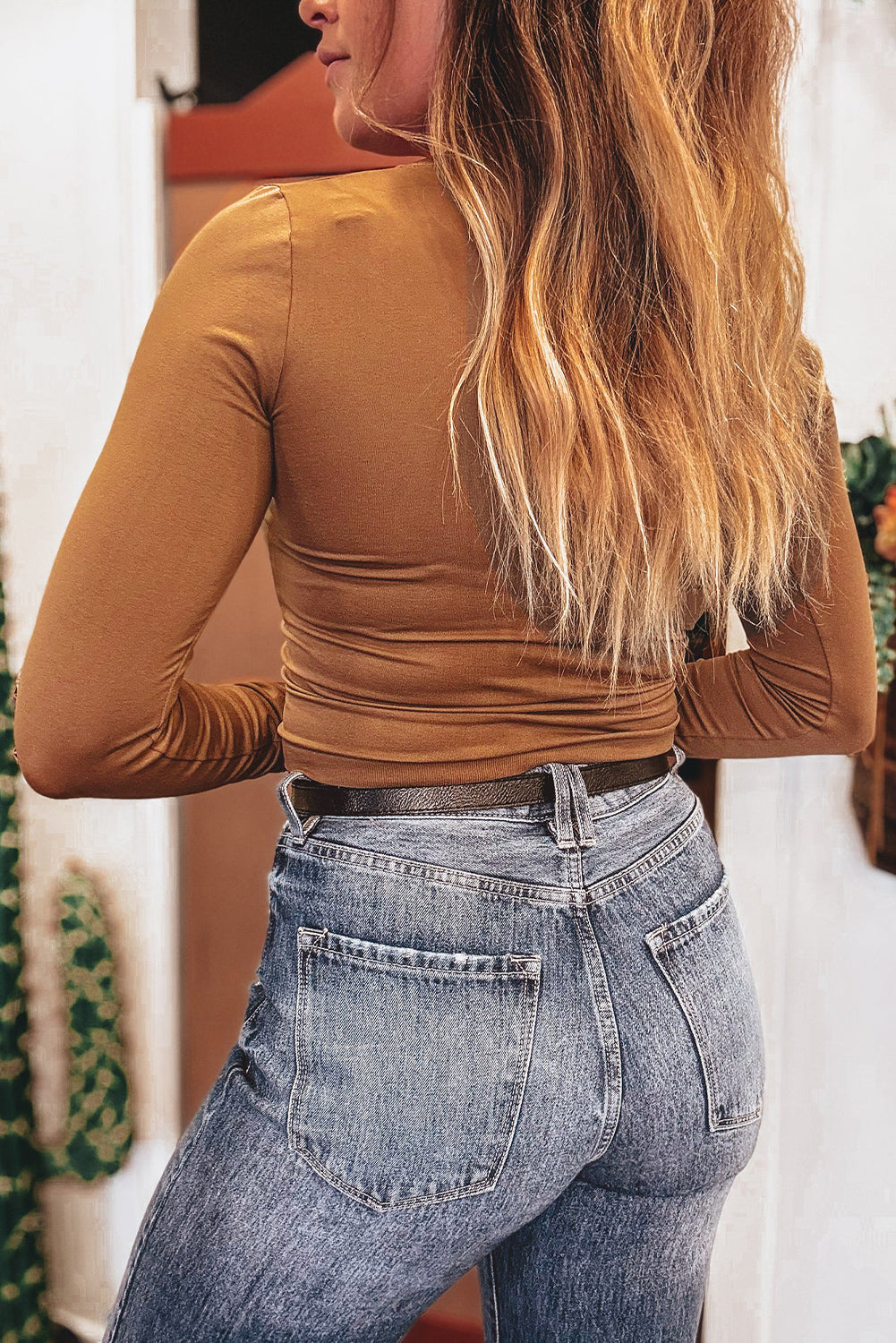 Chestnut Solid Color Long Sleeve Slim Fit Top